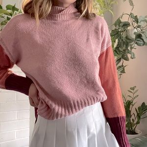 COLORBLOCK SWEATER SZ M